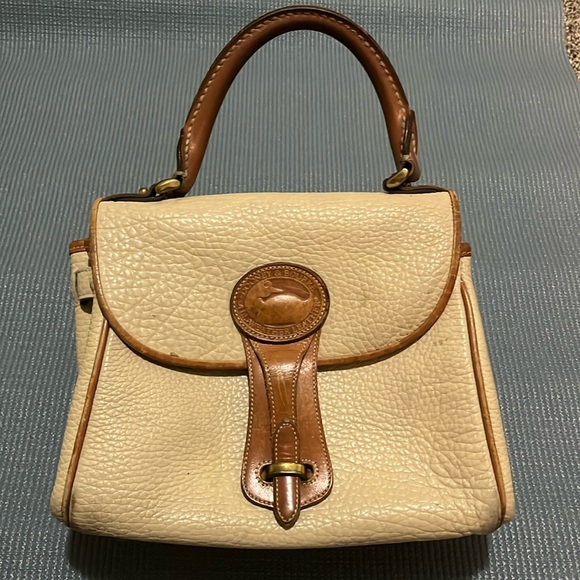 Dooney & Bourke Handbags - Dooney & Bourke vintage bag